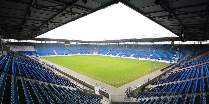 Blick in das Innere des Stadions in Magdeburg