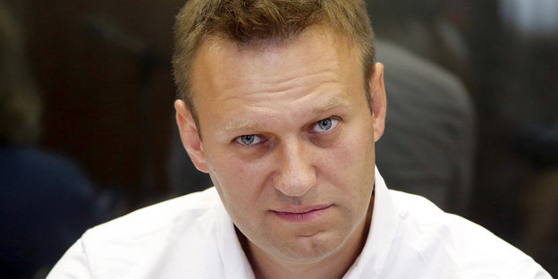 Alexej Nawalny guckt skeptisch