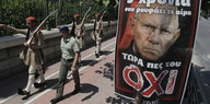 Oxi - also nein steht auf einem Plakat unter dem Bild von Wolfgang Schäuble, das als Poster in Athen hängt