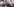 Unterstützer der entmachteten südkoreanischen Präsidentin Park Geun-hye halten Plakate und Fahnen in Seoul