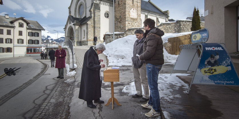 Volksabtimmung am Sonntag in Obersaxen Meierhof