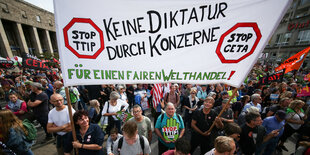 Demonstration gegen das Freihandelsabkommen Ceta