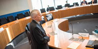 Heinz Fromm als Zeuge beim NSU-Ausschuss