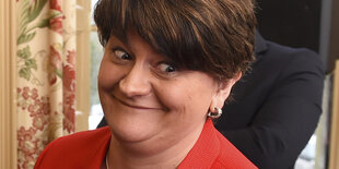 Eine Frau, Arlene Foster