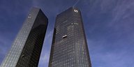 Die beiden Türme des Deutsche Bank-Hauptquartierts in Frankfurt am Main