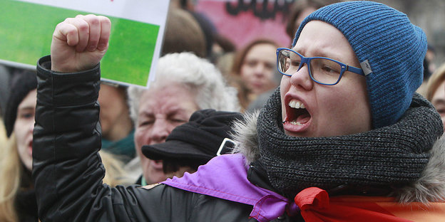 demonstrierende Frauen