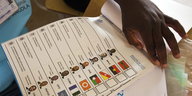 Wahlliste bei der Wahl in Angola 2012