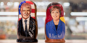 Matrjoschkas mit Trump und Merkel