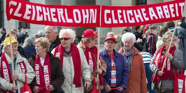Protest für gleiche Bezahlung Protest für gleiche Bezahlung