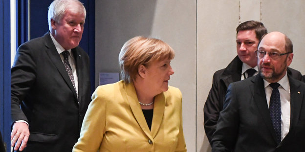 Seehofer, Merkel, Schulz und noch jemand