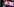 Der türkische Präsident Erdogan steht vor einem Rednerpult, hinter ihm, umkränzt von zwei digitalen Lorbeerzweigen, die türkische und die britische Flagge