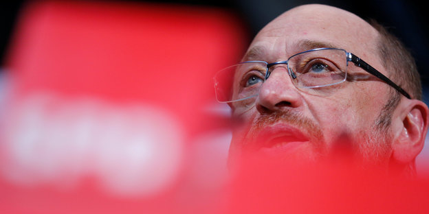 halb verdecktes Porträt Martin Schulz