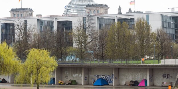 Zelte vor dem Reichstag