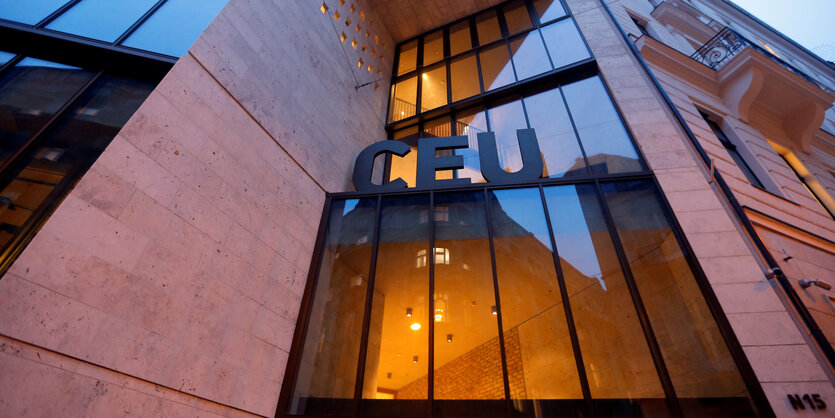 Das Gebäude der Central European University in Budapest