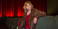 Barbara Fickert in einem Kinosaal