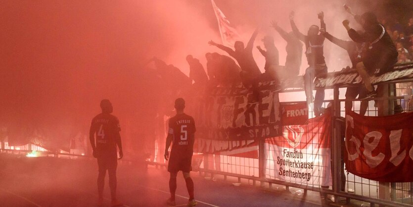 Fans von Energie Cottbus