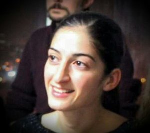 Porträtaufnahme der Journalistin Meşale Tolu
