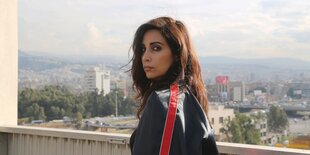 Eine Frau, Yasmine Hamdan