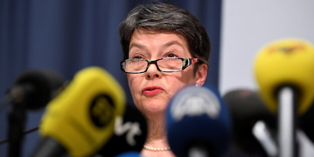 Die schwedische Staatsanwältin Marianne Ny auf der Pressekonferenz zu Assange Die schwedische Staatsanwältin Marianne Ny auf der Pressekonferenz zu Assange