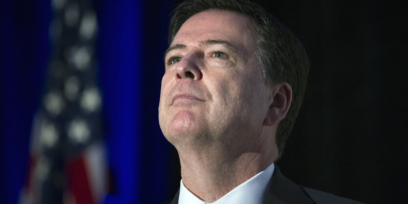 Portrait Comey