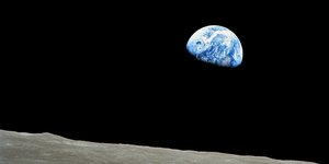 Erdenaufgang, vom Mond aus fotografiert