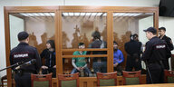 Die Anklagten im Prozess um den Mord an Boris Nemzow