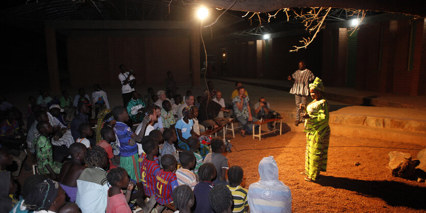 Storytelling im Operndorf