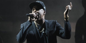Jay-Z rappt auf einem Konzert im Jahr 2016