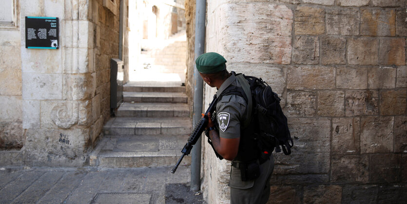 Ein israelischer Grenzpolizist auf dem Tempelberg