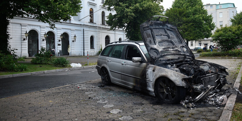 Ausgebranntes Auto