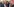 René Wilke spricht mit jemanden, im Hintergrund stehen mehrere Menschen