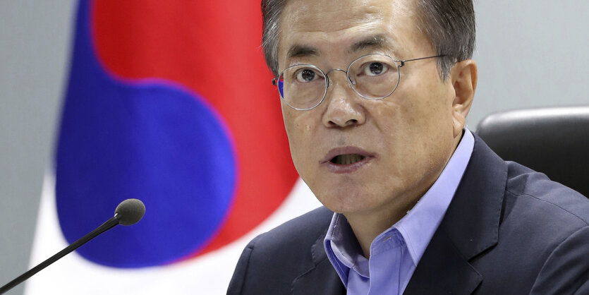 Ein MaNN, Moon Jae In