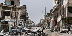 Zerstörte Häuser stehen am 29.07.2017 in der Altstadt in Mossul (Irak). Am 10.07.2017 hat die irakische Regierung einen Sieg über die Terrorgruppe «Islamischer Staat» in Mossul errungen.