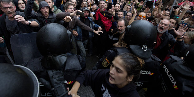 Polizeieinsatz in Barcelona am Tag des Unabhängigkeitsreferendums