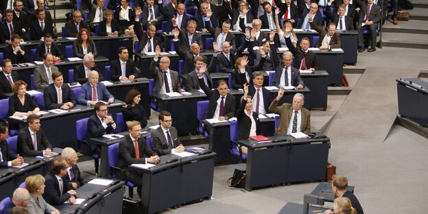 Viele Abgeordnete des deutschen Bundestages
