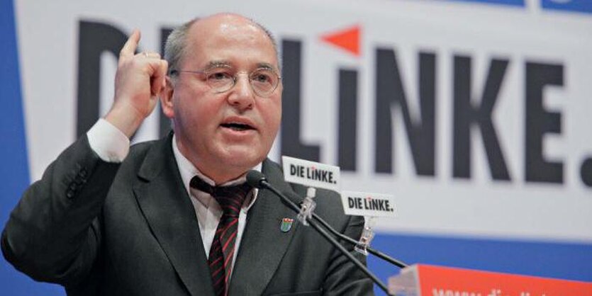 Gregor Gysi am Mirkofon