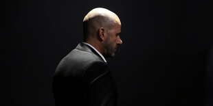 Ein Mann. Peter Bosz