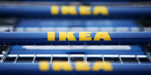 ikea-Logo auf Einkaufswagen