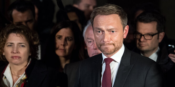 Christian Lindner spricht vor der Presse