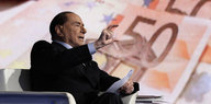 Der italienische Ex-Ministerpräsident Silvio Berlusconi nimmt an der Fernsehensendung des italienischen Staatsfernsehens RAI «Porta a Porta» (Tür zu Tür) teil