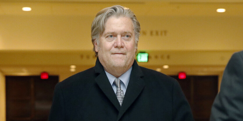 Porträt Steve Bannon