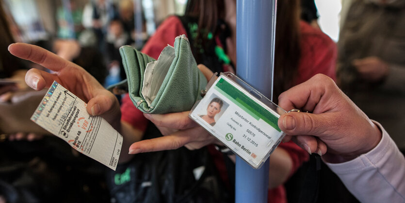 Kontrolle in der S-Bahn