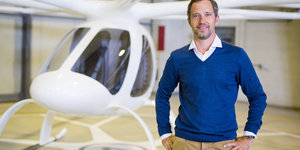 Der Volocopter und Firmenchef Florian Reuter