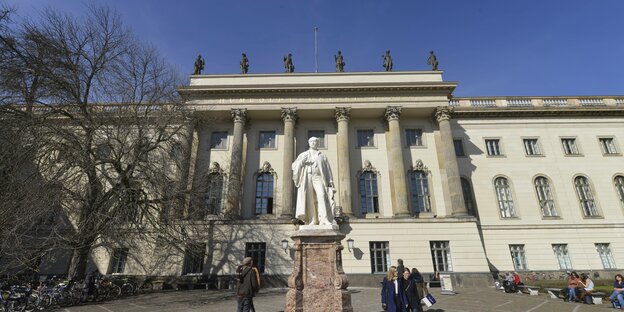 Portal der Berliner Humboldt-Uni