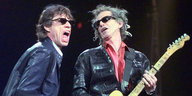 Mick Jagger und Keith Richards bei einem Auftritt auf der Bühne