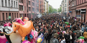 Menschenmengen in Kreuzberg