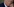 Donald Trump gibt einem Mann einen Wangenkuss