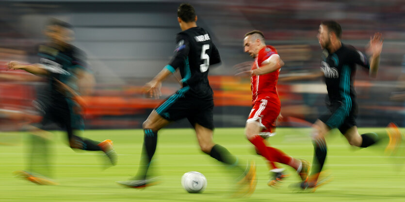 Franck Ribéry und andere Spieler