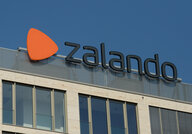 Gebäude mit Zalando-Schriftzug
