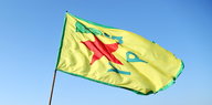 Eine Flagge der YPG